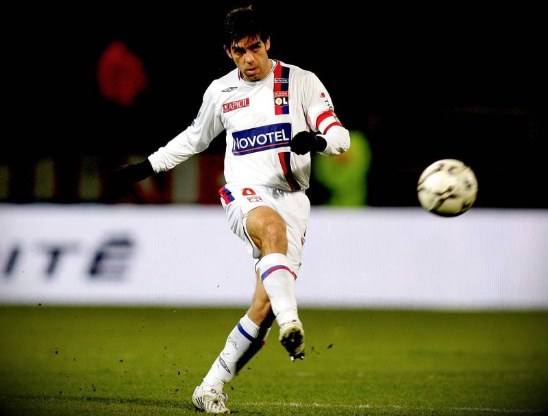 Ai Là Vua Đá Phạt? Top Ghi Bàn Nhiều Nhất Từ Các Tình Huống Cố Định 1 Khi cái chân trở thành vũ khí: Những huyền thoại đá phạt để đời