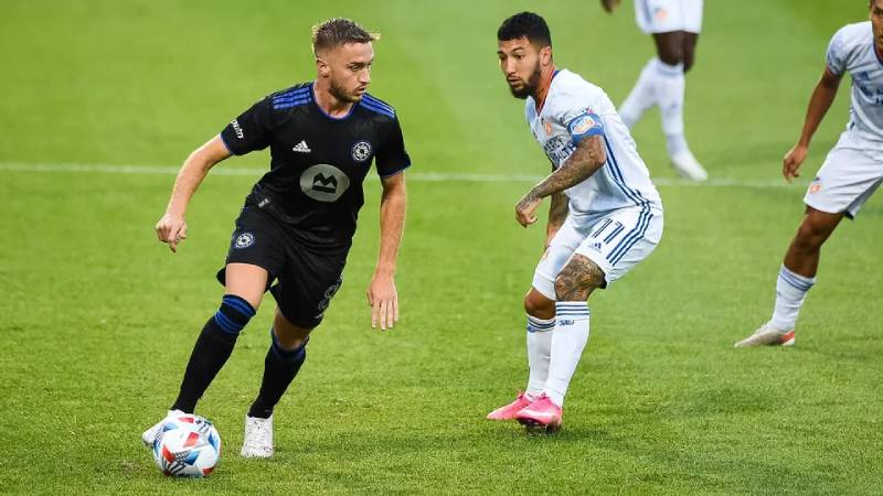 Kiến Tạo Trong Bóng Đá Là Gì? Vai Trò và Tầm Quan Trọng 3 Kiến tạo và lối chơi tấn công