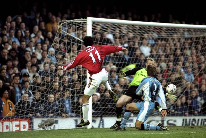 Cầu Thủ Áo Số 11 – Khi Cánh Trái Không Chỉ Là Một Vị Trí 5 Sự tiến hóa của vai trò áo số 11 trong bóng đá hiện đại